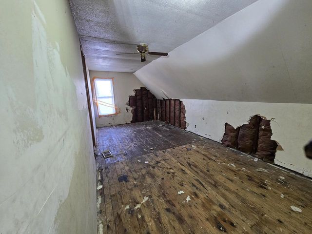 2023 W Scott STREET, Milwaukee, WI 53204