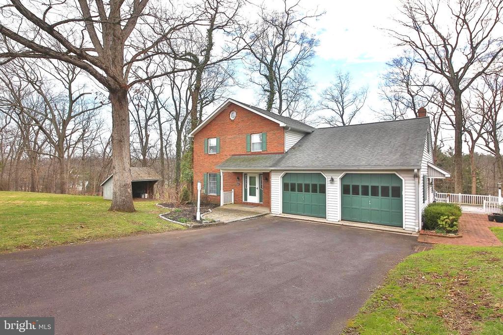 837 RISING SUN RD, Telford, PA 18969