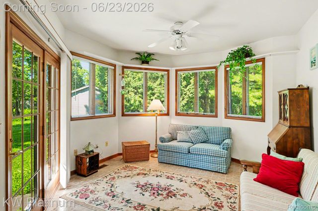 41945 Hillview Drive, Sterling Heights, MI 48314