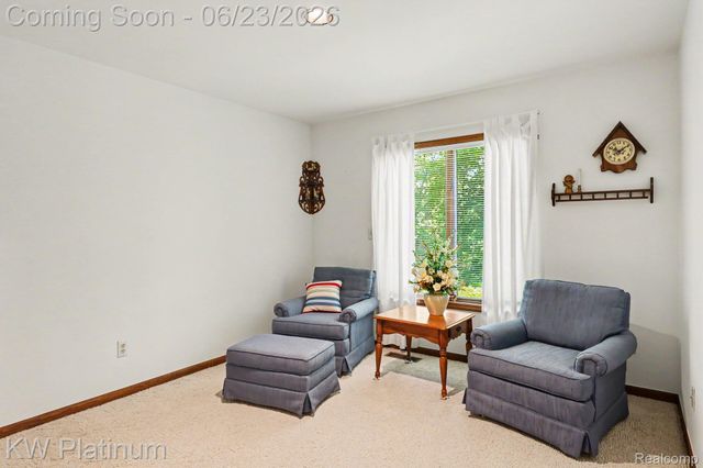 41945 Hillview Drive, Sterling Heights, MI 48314