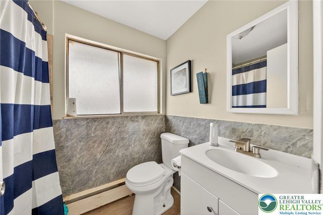 2301 Washington Street 2301, Allentown City, PA 18104