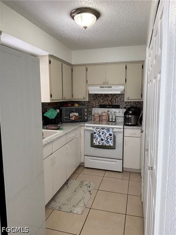 1342 SE 2nd AVE 2, Cape Coral, FL 33990