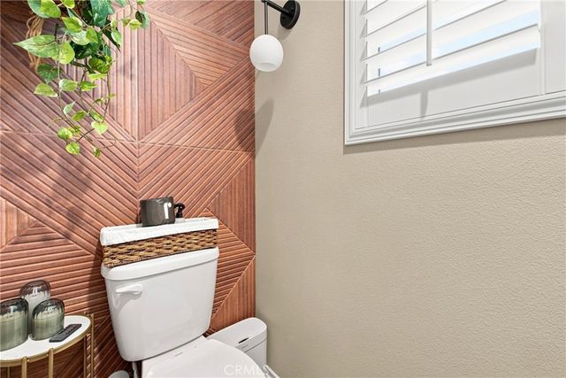 11698 Starlily Court, Corona, CA 92883