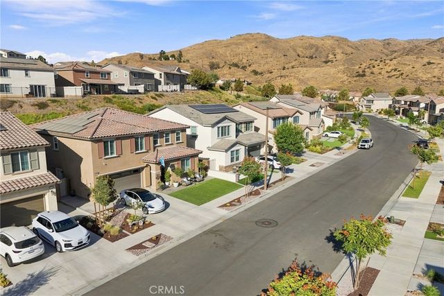 11698 Starlily Court, Corona, CA 92883