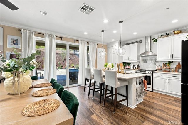 11698 Starlily Court, Corona, CA 92883