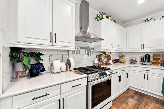 11698 Starlily Court, Corona, CA 92883