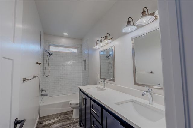 13529 Cobblestone Curve Road, Oklahoma City, OK 73142