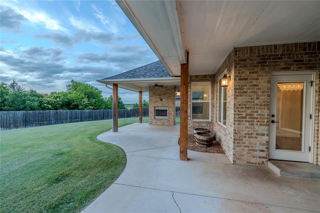 13529 Cobblestone Curve Road, Oklahoma City, OK 73142