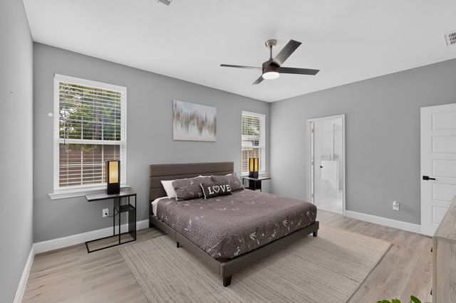 909 Marcellus Court, Arlington, TX 76011
