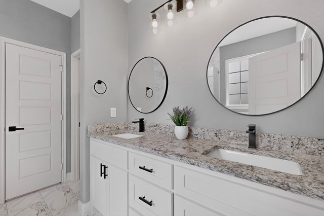 909 Marcellus Court, Arlington, TX 76011