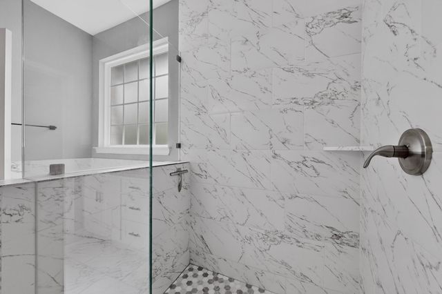 909 Marcellus Court, Arlington, TX 76011