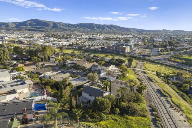 1682 Saddlehorn Dr, San Marcos, CA 92069