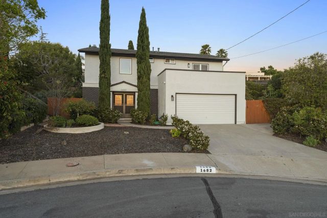 1682 Saddlehorn Dr, San Marcos, CA 92069