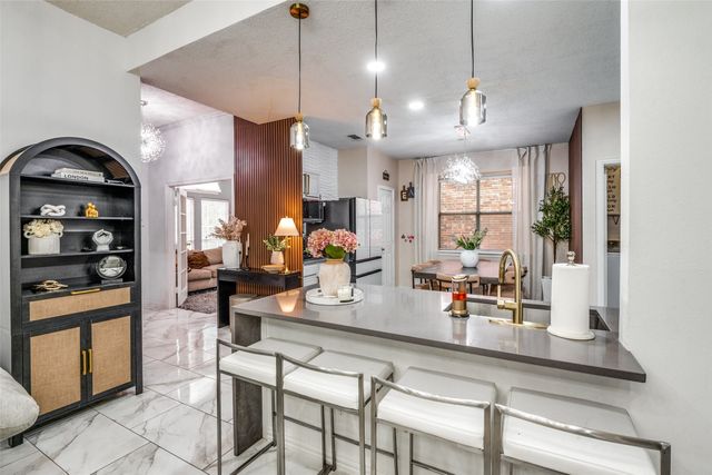 4136 Creekhollow Drive, Carrollton, TX 75010