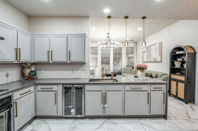 4136 Creekhollow Drive, Carrollton, TX 75010