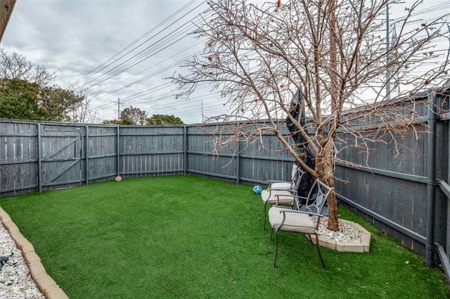 4136 Creekhollow Drive, Carrollton, TX 75010