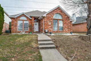 4136 Creekhollow Drive, Carrollton, TX 75010