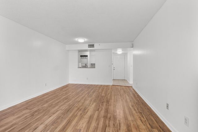 1341 SE 3RD Avenue 112, Dania Beach, FL 33004