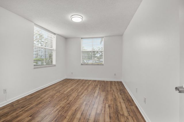 1341 SE 3RD Avenue 112, Dania Beach, FL 33004