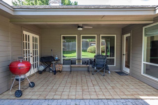 2926 Cripple Creek Trail, Grapevine, TX 76051