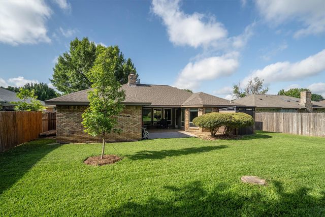 2926 Cripple Creek Trail, Grapevine, TX 76051