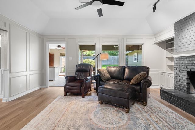 2926 Cripple Creek Trail, Grapevine, TX 76051