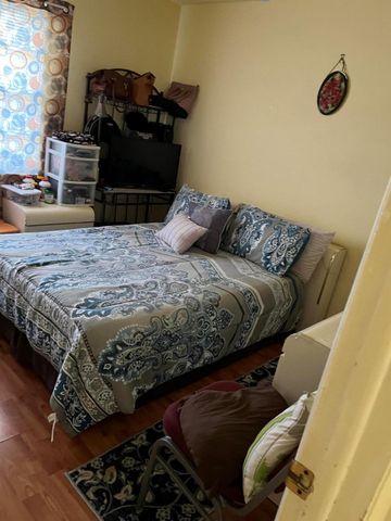 8679 Pluto Terrace, West Palm Beach, FL 33403