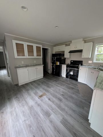 100 Rose Park, Melrose, MN 56352