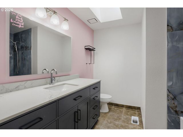 1635 Ne Stable Dr, Hillsboro, OR 97124