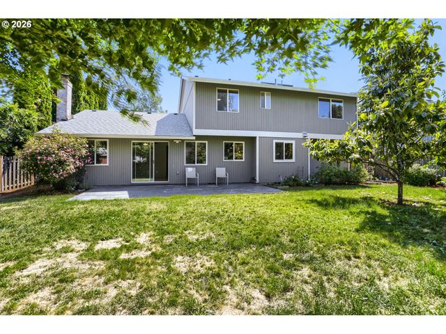 1635 Ne Stable Dr, Hillsboro, OR 97124