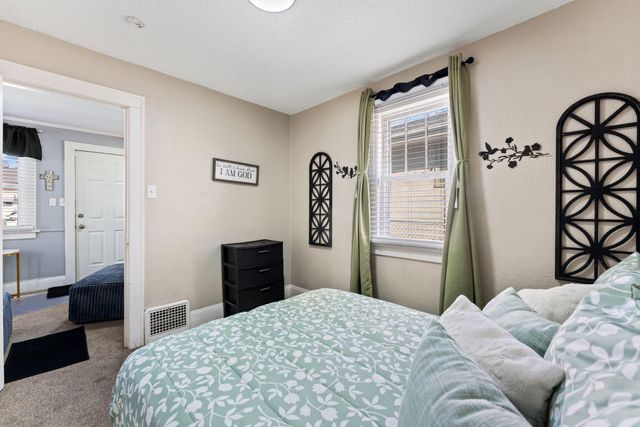 1842 Arlington Avenue E, Saint Paul, MN 55119