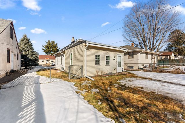 1842 Arlington Avenue E, Saint Paul, MN 55119