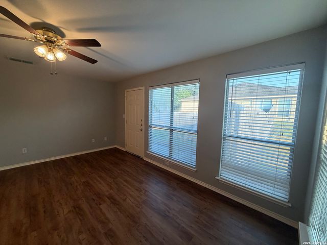 2752 FM 1044, New Braunfels, TX 78130