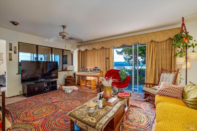 370 W M St, Benicia, CA 94510