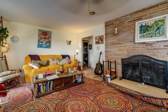 370 W M St, Benicia, CA 94510