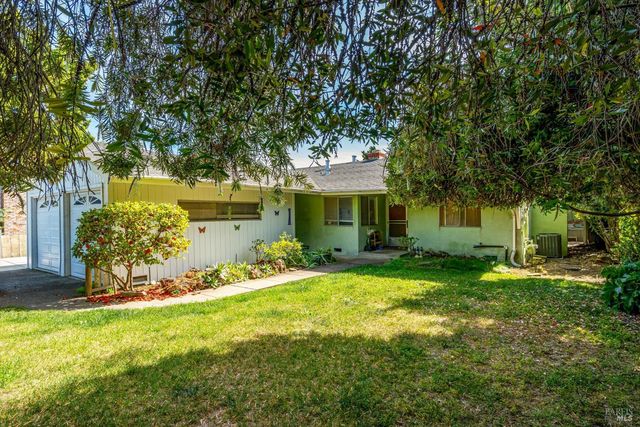 370 W M St, Benicia, CA 94510