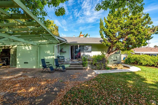 370 W M St, Benicia, CA 94510