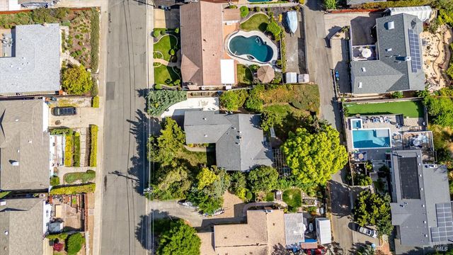 370 W M St, Benicia, CA 94510