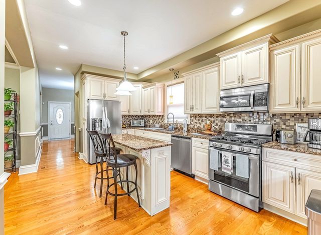 3139 Ridgeland Avenue, Berwyn, IL 60402