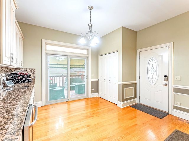 3139 Ridgeland Avenue, Berwyn, IL 60402