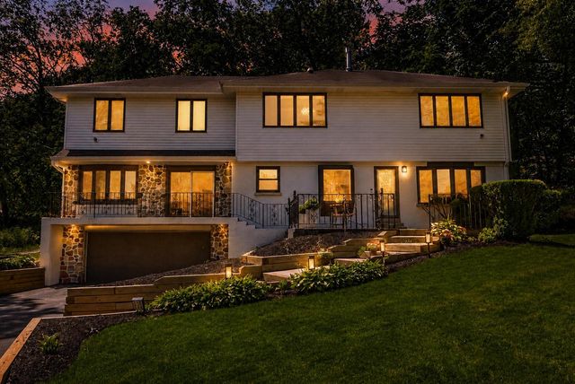 935 N 124th STREET, Elm Grove, WI 53122