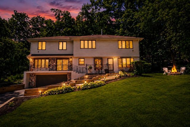 935 N 124th STREET, Elm Grove, WI 53122