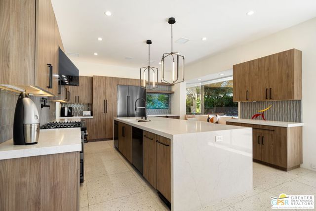 30 Mayfair Drive, Rancho Mirage, CA 92270