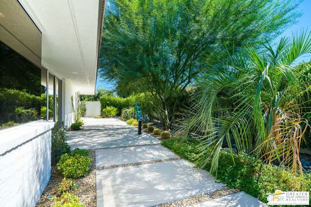 30 Mayfair Drive, Rancho Mirage, CA 92270