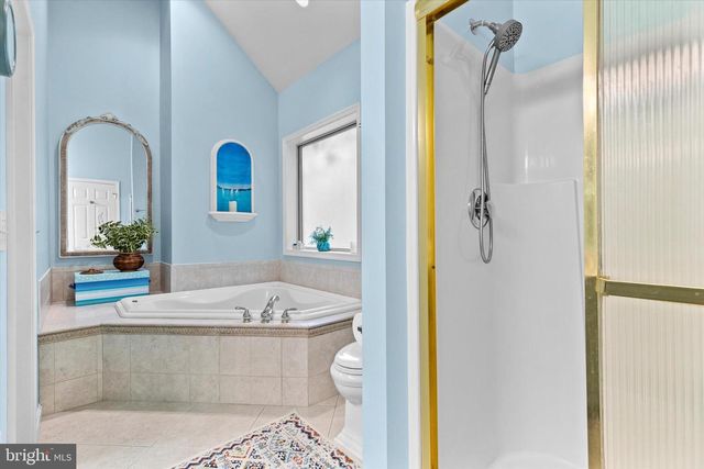 2403 ROLLING HILLS DR, Mechanicsburg, PA 17055