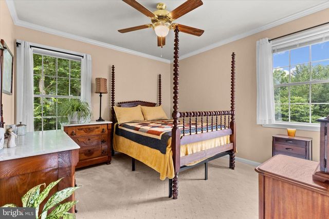 2403 ROLLING HILLS DR, Mechanicsburg, PA 17055