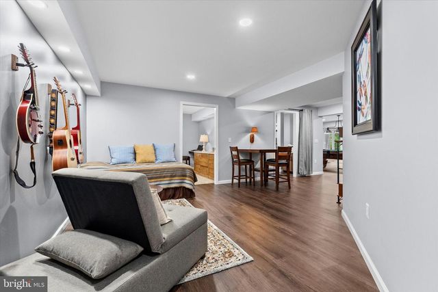 2403 ROLLING HILLS DR, Mechanicsburg, PA 17055