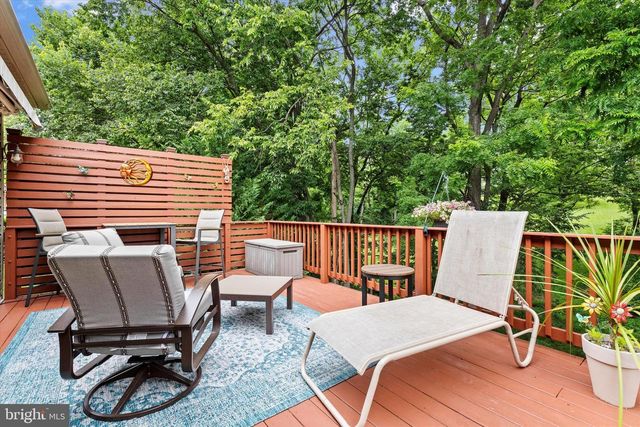 2403 ROLLING HILLS DR, Mechanicsburg, PA 17055