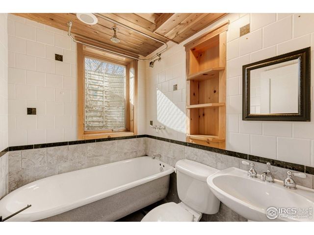 1104 Hera Ct, Lafayette, CO 80026