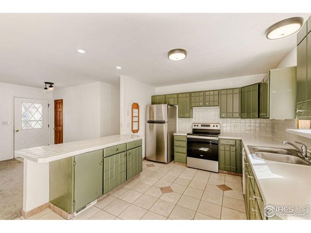 1104 Hera Ct, Lafayette, CO 80026